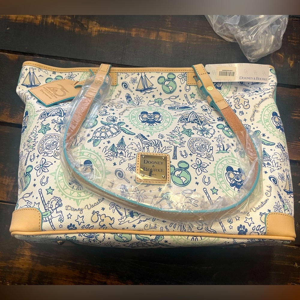 Dooney and Burke 25th Anniversary Disney Cruise Vacation Club Bag